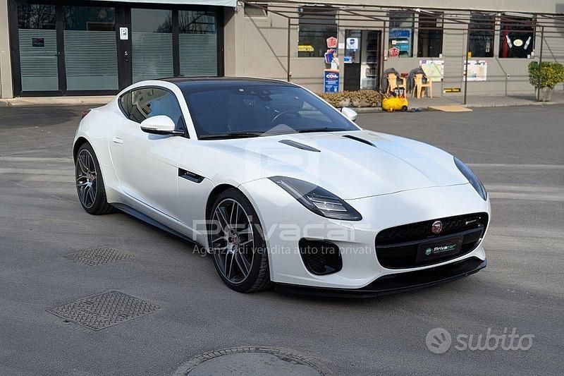 Usata Jaguar F-Type R-Dynamic 300 CV (220 kW) 2019 Bianco Coupé