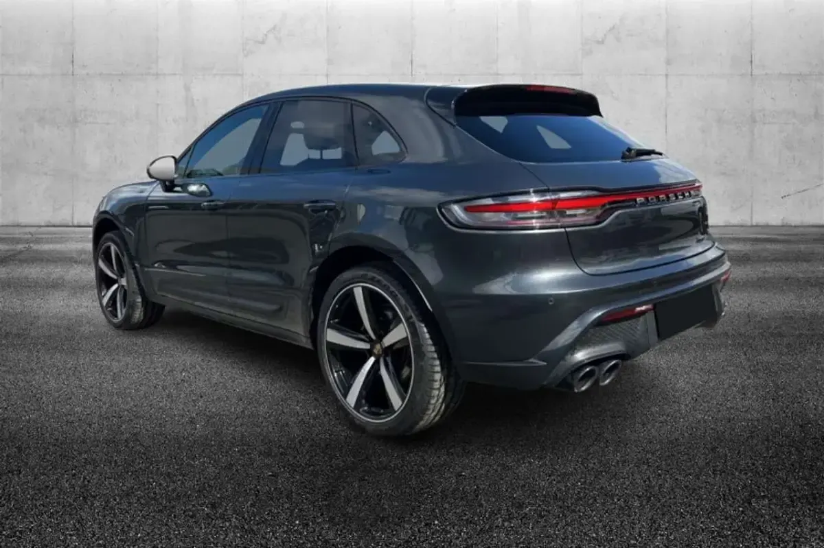 Usata Porsche Macan 265 CV (194 kW) 2023 Grigio SUV