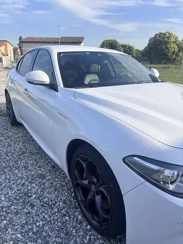Usata Alfa Romeo Giulia Ti 211 CV (155 kW) 2019 Berlina