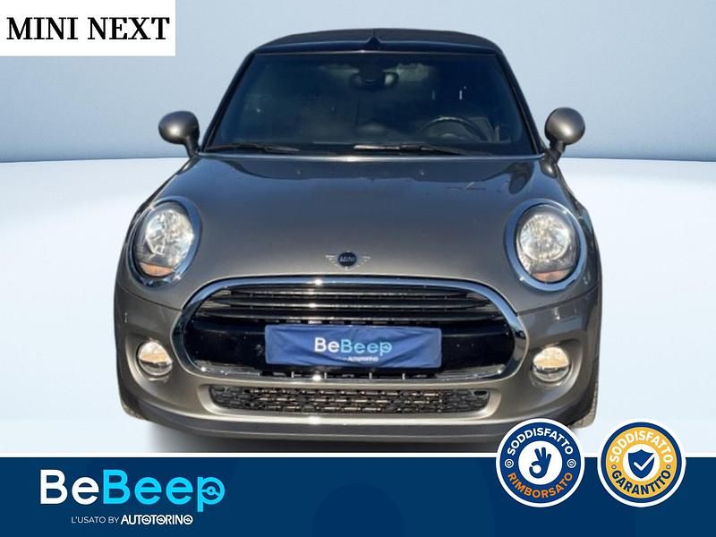 Usata Mini Cooper D 116 CV (85 kW) 2019 Grigio metallizzato Utilitaria