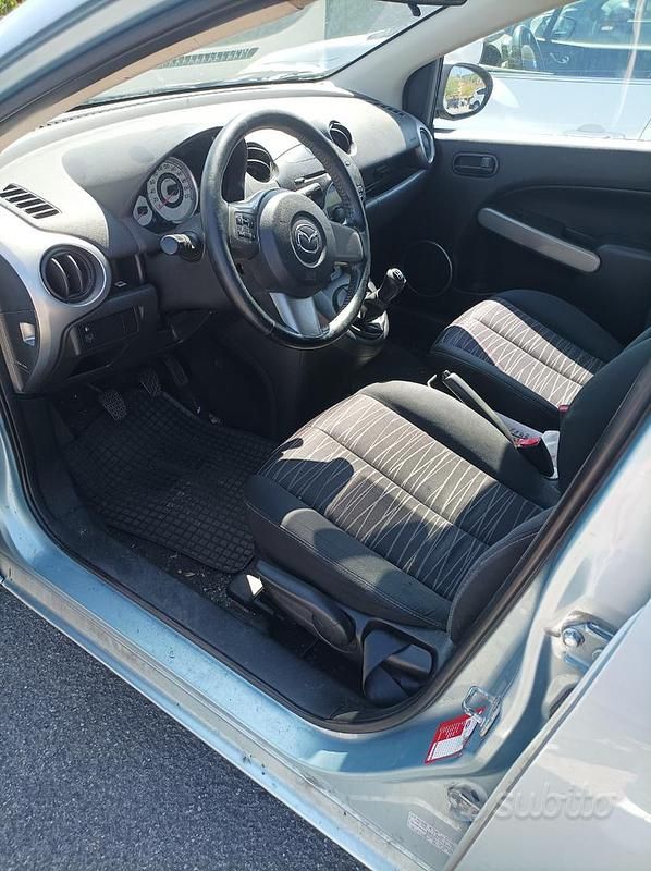 Usata Mazda 2 75 CV (55 kW) 2008 Utilitaria