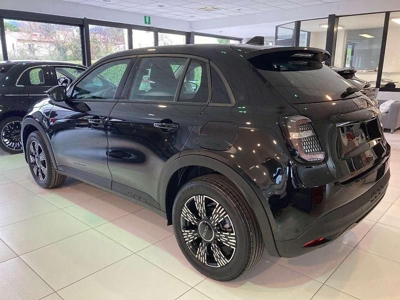 Nuova Fiat 600 Icon 101 CV (74 kW) 2026 Nero SUV