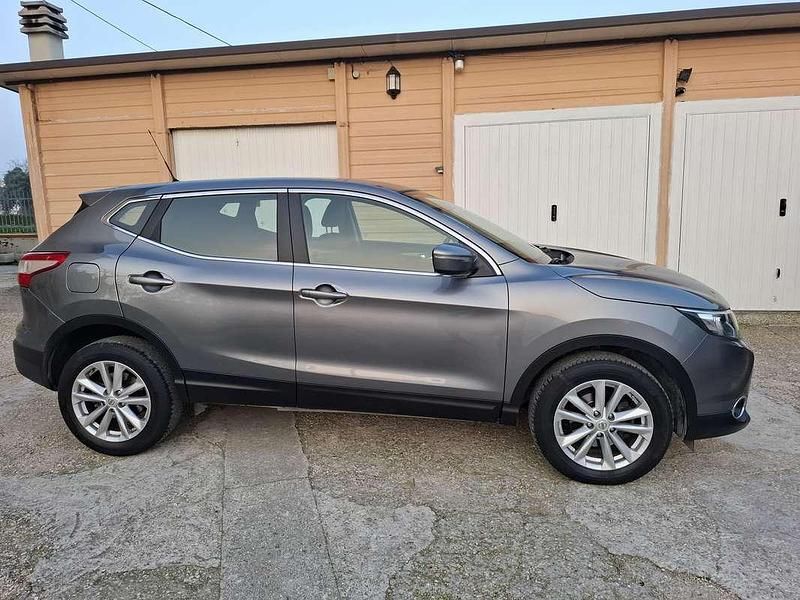 Usata Nissan Qashqai Acenta 116 CV (85 kW) 2014 Grigio SUV