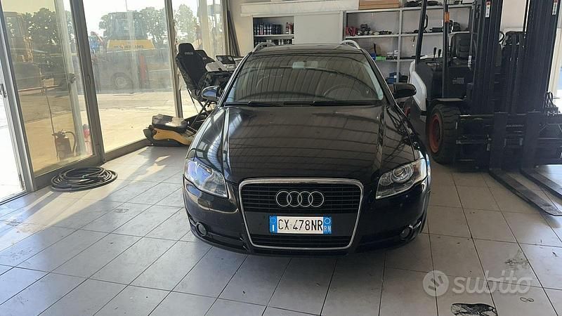 Usata Audi A4 101 CV (74 kW) 2005 Nero Station wagon