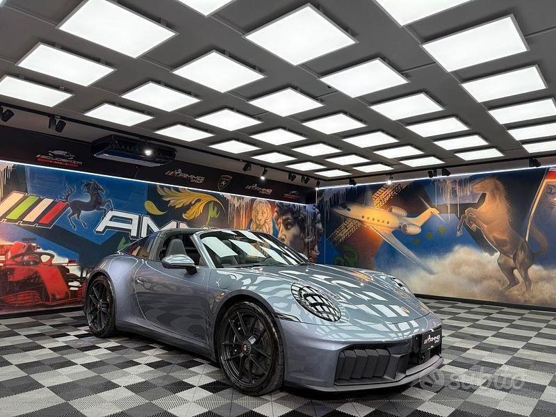 Usata Porsche 911 Targa 4 541 CV (397 kW) 2025 Grigio Cabrio