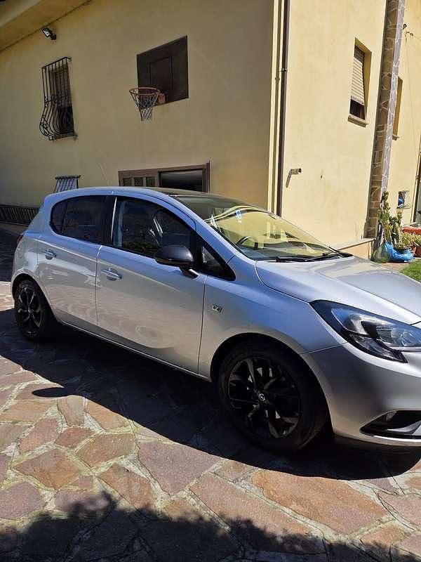 Usata Opel Corsa 75 CV (55 kW) 2016 Argento Utilitaria
