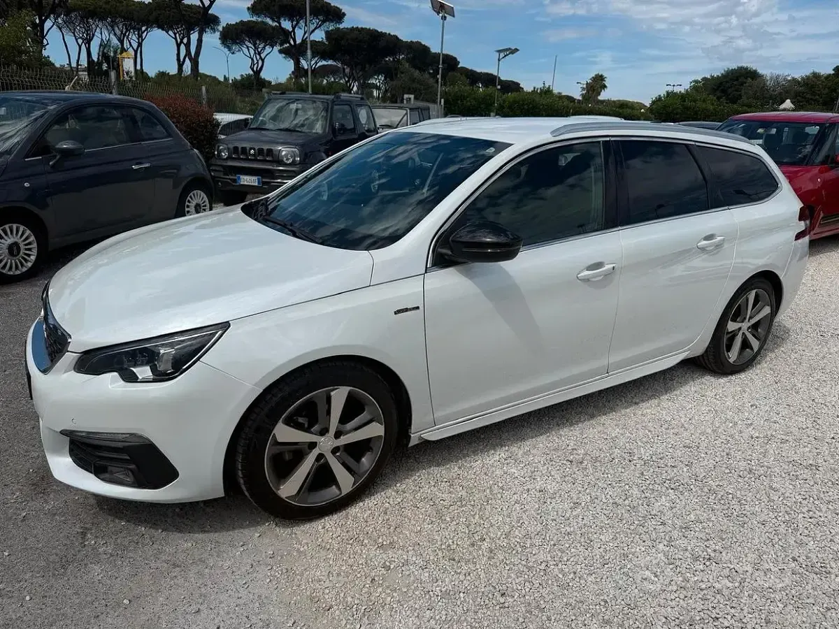 Usata Peugeot 308 GT-line 131 CV (96 kW) 2019 Bianco Station wagon
