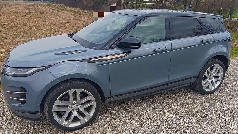 Usata Land Rover Range Rover evoque First Edition 179 CV (131 kW) 2018 Blu/azzurro SUV