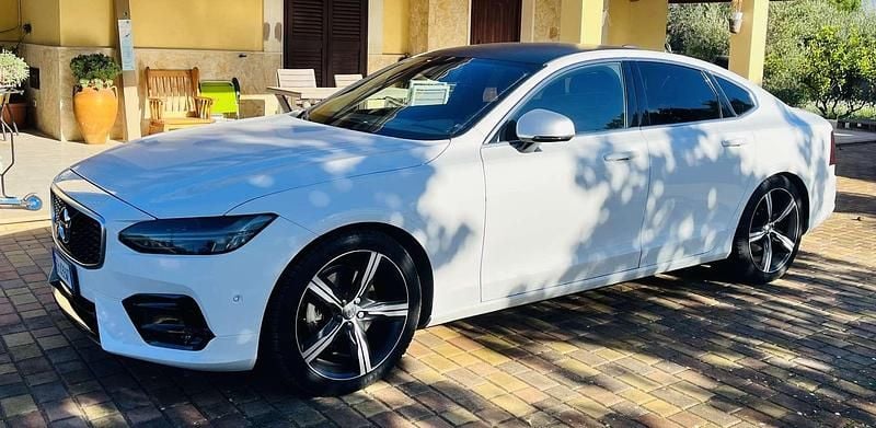 Usata Volvo S90 R-Design 190 CV (139 kW) 2018 Berlina