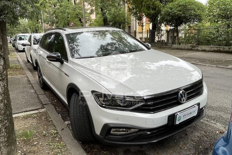 Usata VW Passat Alltrack 190 CV (139 kW) 2020 Bianco Station wagon