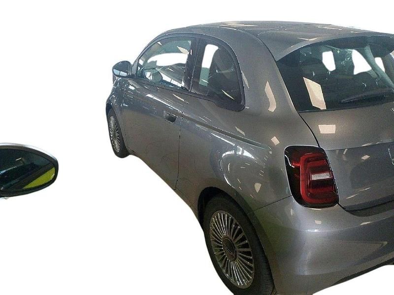 Usata Fiat 500e 42 kW (58 CV) 2024 Grigio Utilitaria