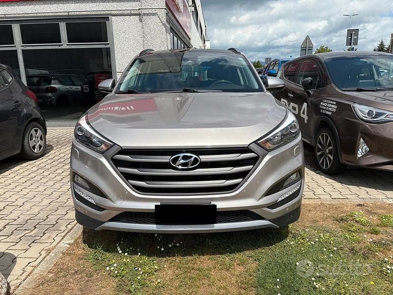 Usata Hyundai Tucson Edition 115 CV (84 kW) 2018 Grigio SUV