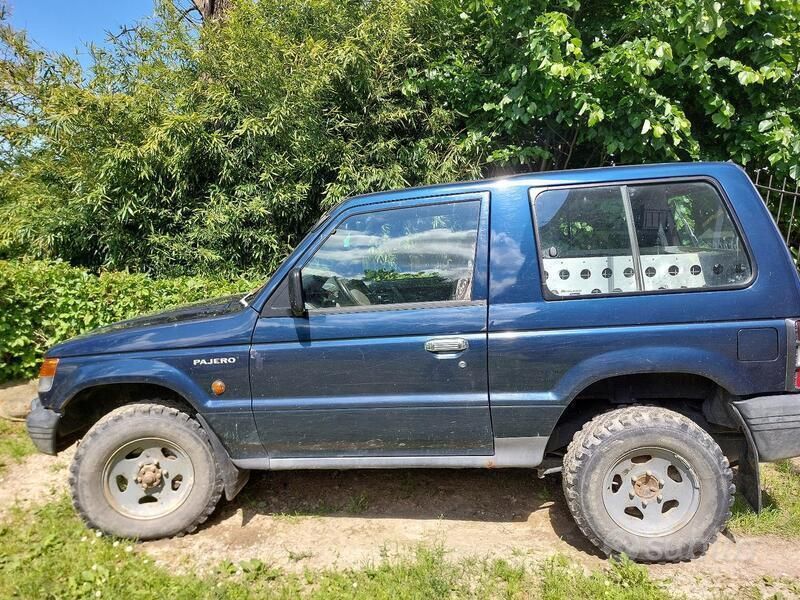Blu Usata 1997 Mitsubishi Pajero SUV | 4900 € (Super prezzo) - Immagine 1/4