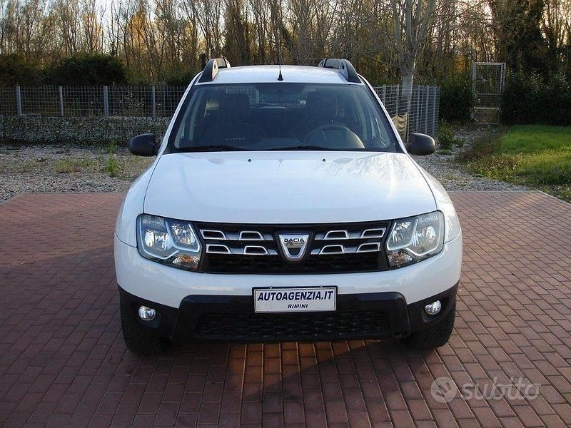 Usata Dacia Duster Lauréate 110 CV (80 kW) 2013 Bianco SUV