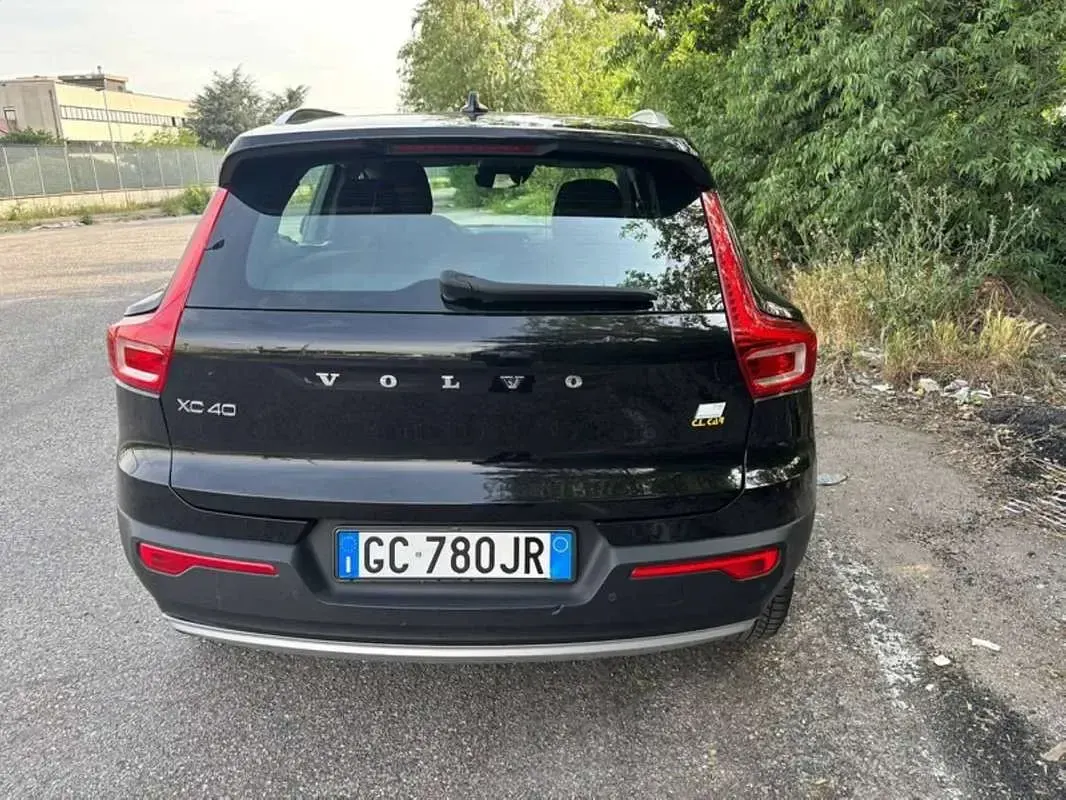 Usata Volvo XC40 179 CV (131 kW) 2020 Nero SUV