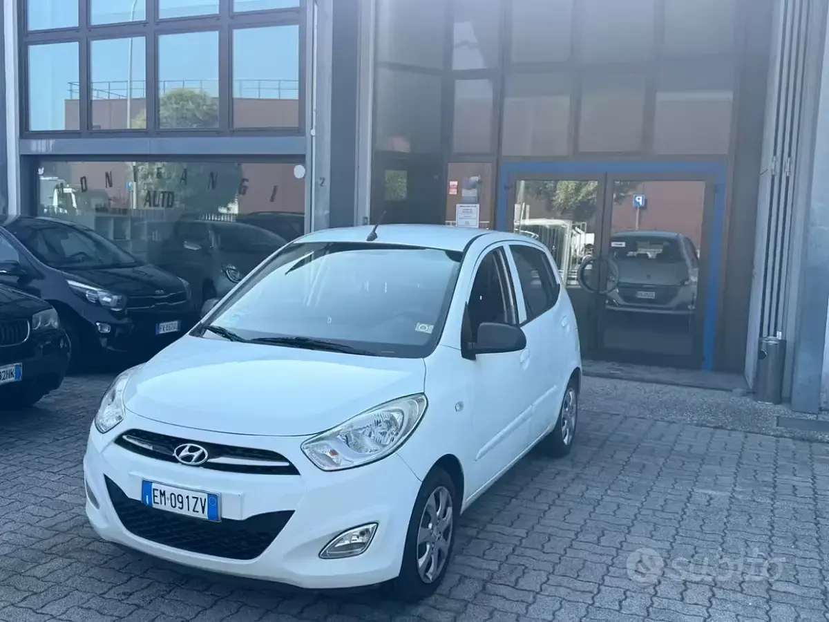 Usata Hyundai i10 Classic 69 CV (50 kW) 2012 Bianco Utilitaria
