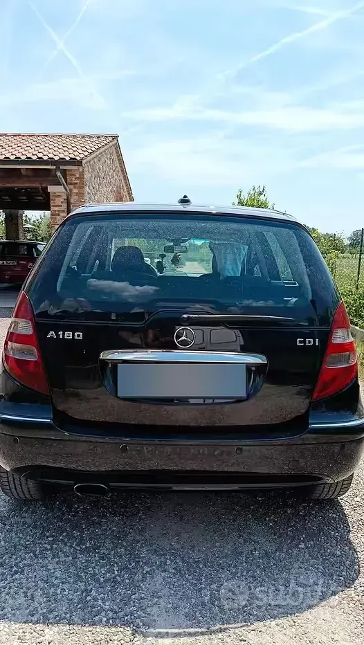 Usata Mercedes A180 109 CV (80 kW) 2006 Nero Berlina
