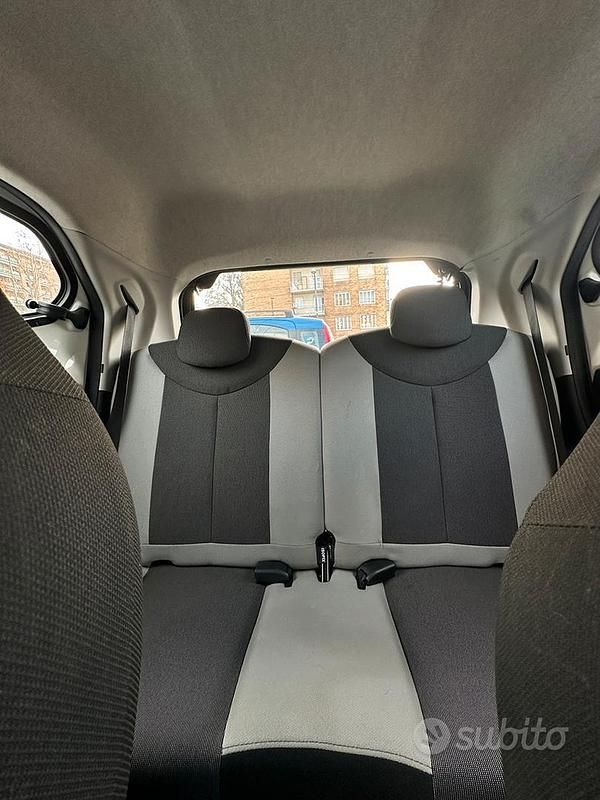 Usata Toyota Aygo 69 CV (50 kW) 2017 Bianco Utilitaria