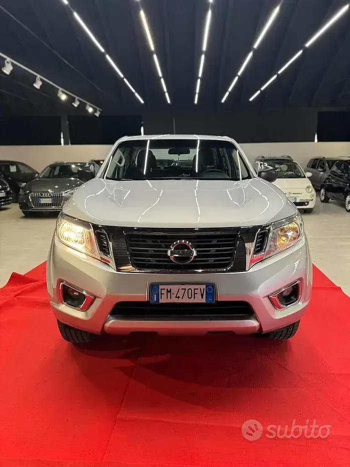 Usata Nissan Navara N-Connecta 163 CV (119 kW) 2018 Grigio Pick-up