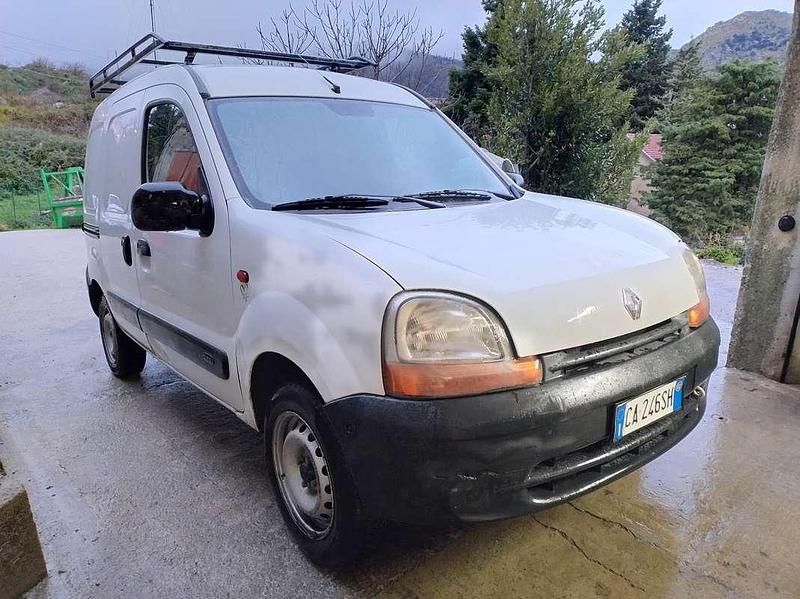 Usata Renault Kangoo Authentique 64 CV (47 kW) 2002 Monovolume