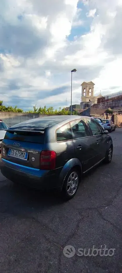 Usata Audi A2 75 CV (55 kW) 2004 Blu Utilitaria