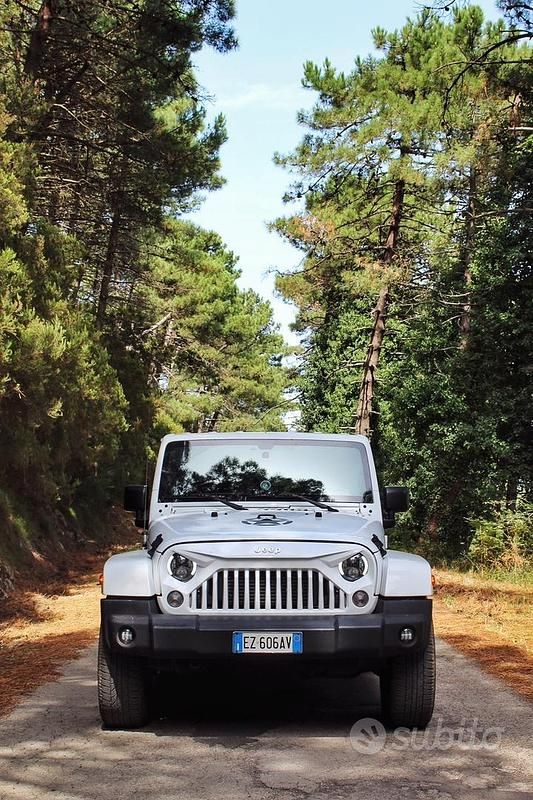 Usata Jeep Wrangler Sahara 177 CV (130 kW) 2015 Bianco SUV