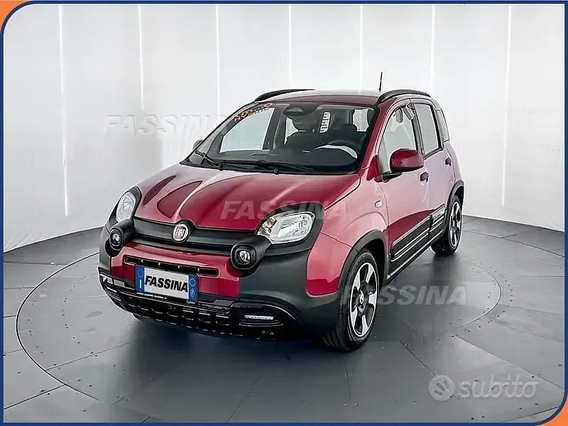 Nuova Fiat Panda Cross Cross 65 CV (47 kW) 2026 Rosso Utilitaria