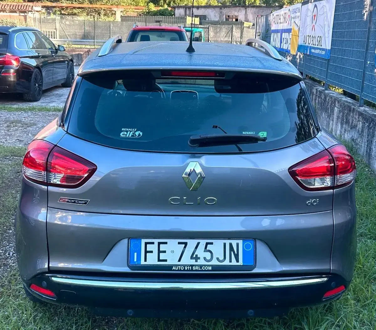 Usata Renault Clio 74 CV (54 kW) 2016 Giallo Station wagon