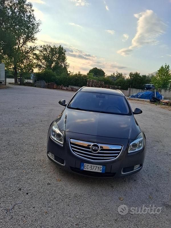 Occasion Opel Insignia 160 ch (117 kW) 2011 Gris Break