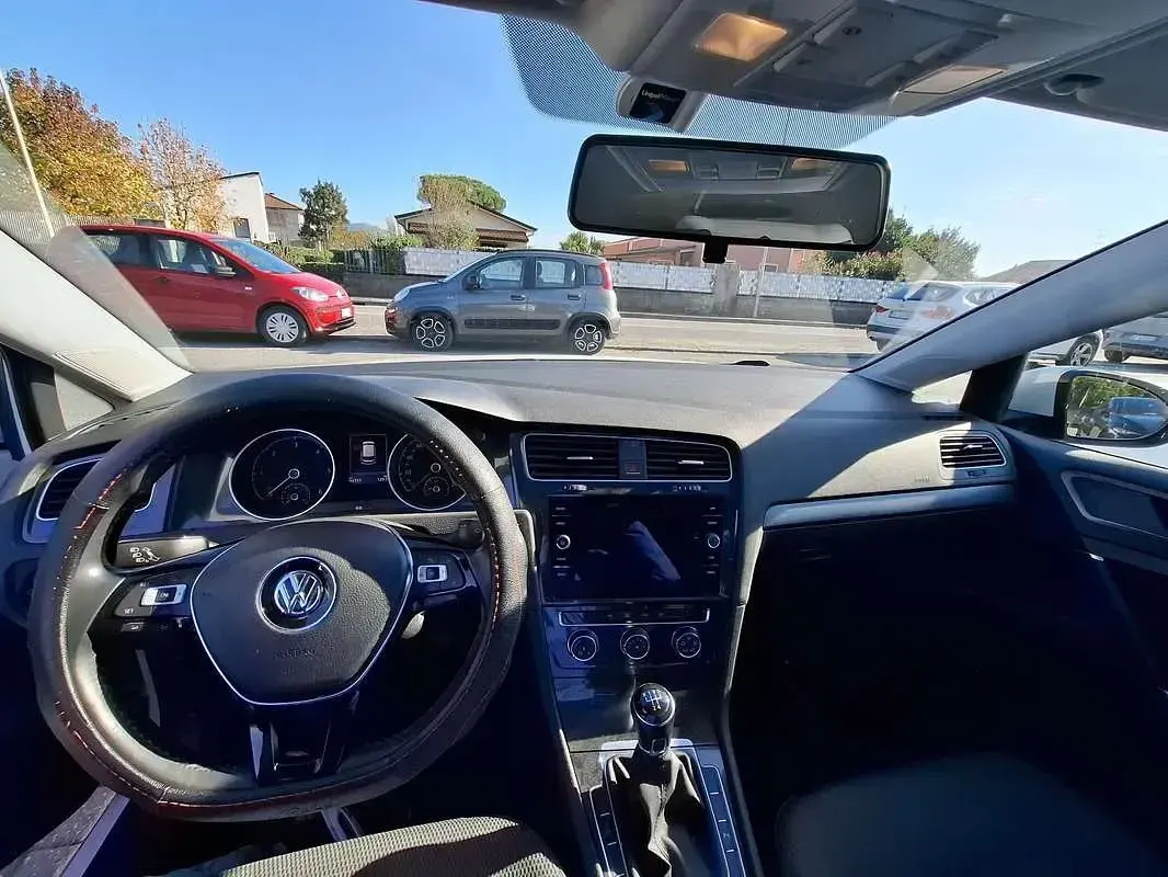 Usata VW Golf VII Comfortline 110 CV (80 kW) 2017 Berlina