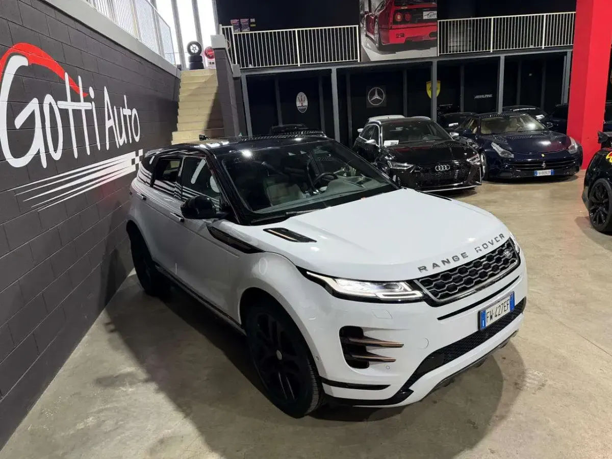 Usata Land Rover Range Rover evoque First Edition 179 CV (131 kW) 2019 Bianco SUV