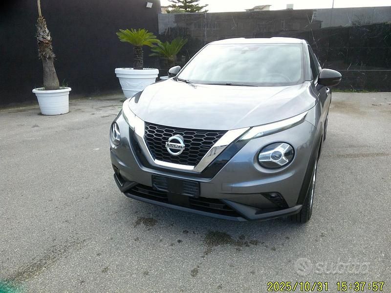 Usata Nissan Juke N-Connecta 114 CV (83 kW) 2022 Grigio SUV