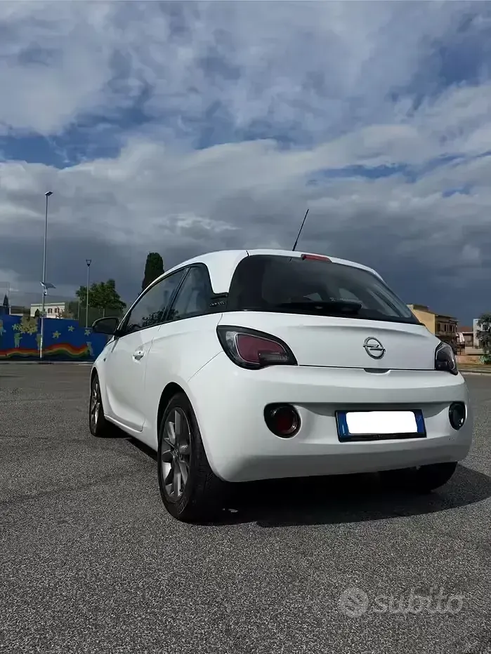 Usata Opel Adam 69 CV (50 kW) 2013 Bianco Utilitaria