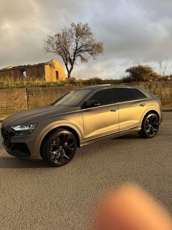 Usata Audi Q8 Ambiente 286 CV (210 kW) 2019 Grigio SUV