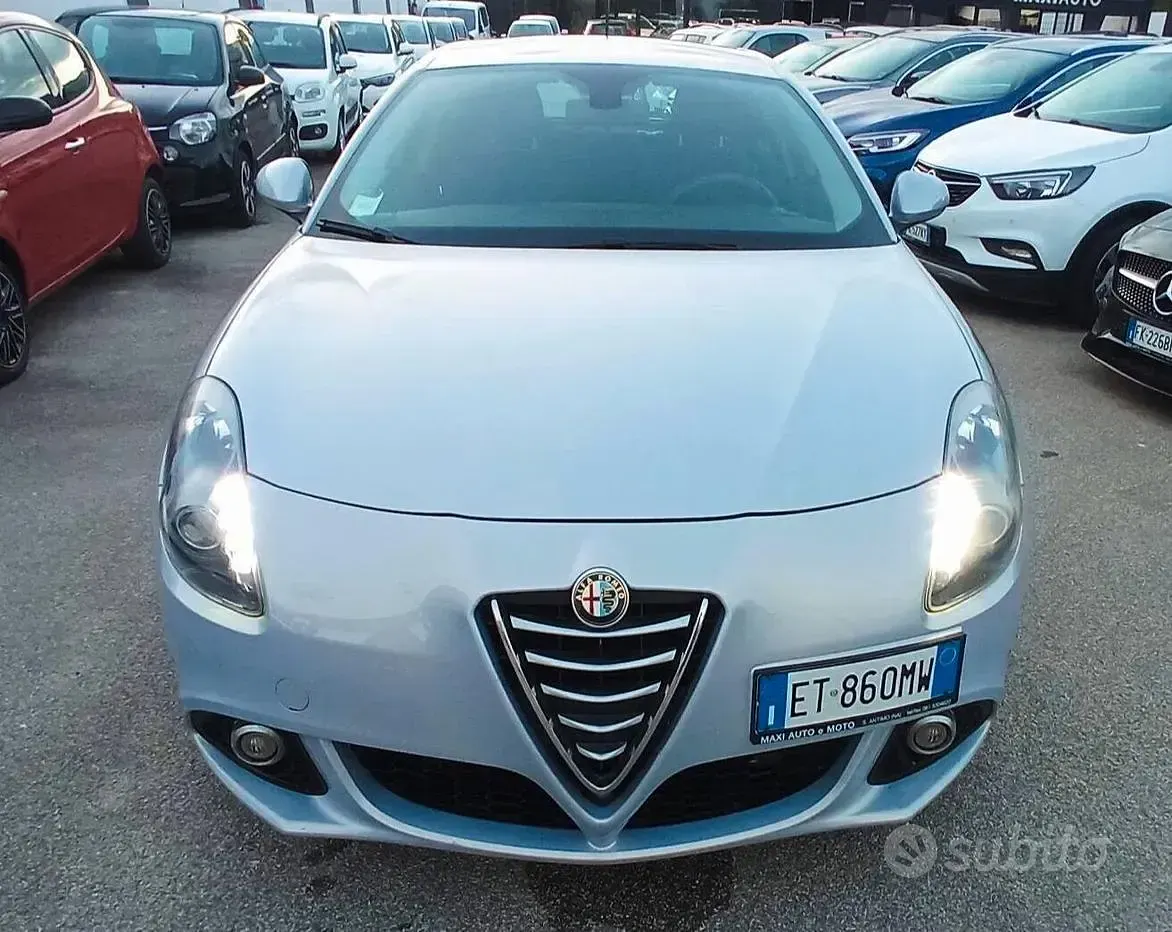 Usata Alfa Romeo Giulietta 105 CV (77 kW) 2015 Grigio Utilitaria