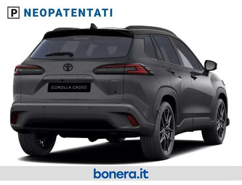 Nuova Toyota Corolla Cross Sport 179 CV (131 kW) 2026 Storm grey & black SUV