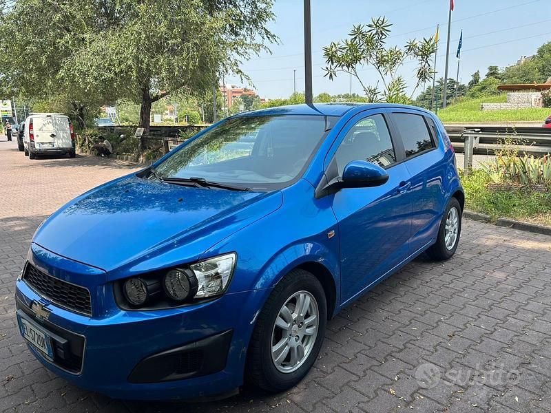 Usata Chevrolet Aveo LT 86 CV (63 kW) 2012 Blu Berlina