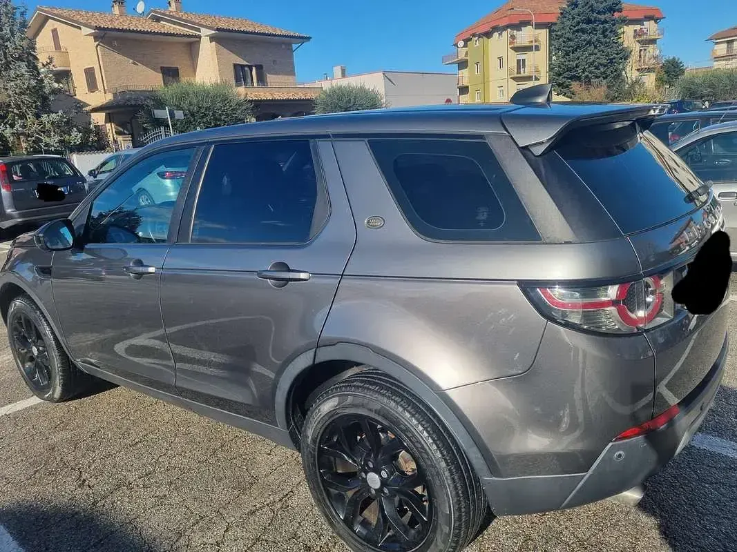 Usata Land Rover Discovery Sport HSE Luxury 150 CV (110 kW) 2016 Grigio SUV