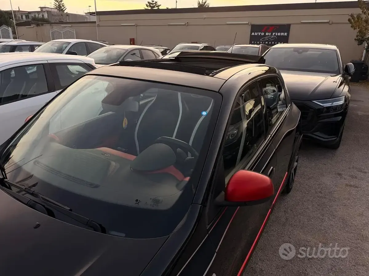 Usata Renault Twingo 90 CV (66 kW) 2015 Nero Utilitaria