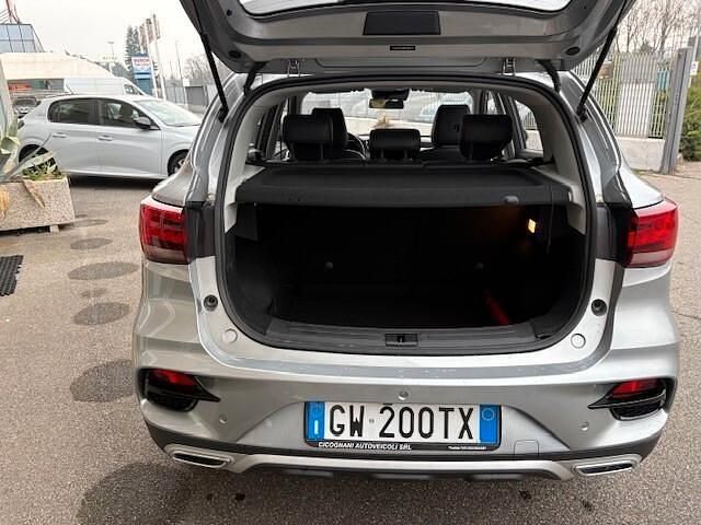 Usata MG ZS Luxury 106 CV (77 kW) 2024 Bianco Berlina