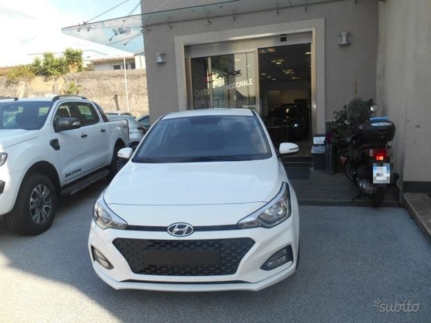 Hyundai I20 12 Lpghybrid 75 Cv 2019 Torre Del Greco