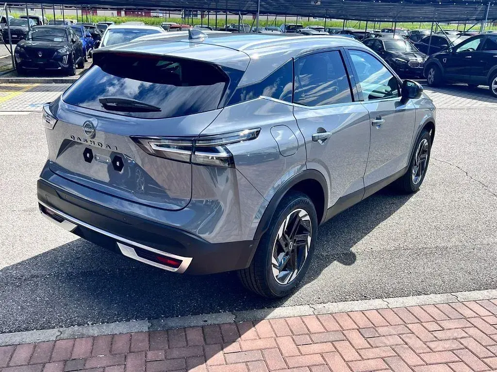 Nuova Nissan Qashqai N-Connecta 158 CV (116 kW) 2026 Grigio SUV