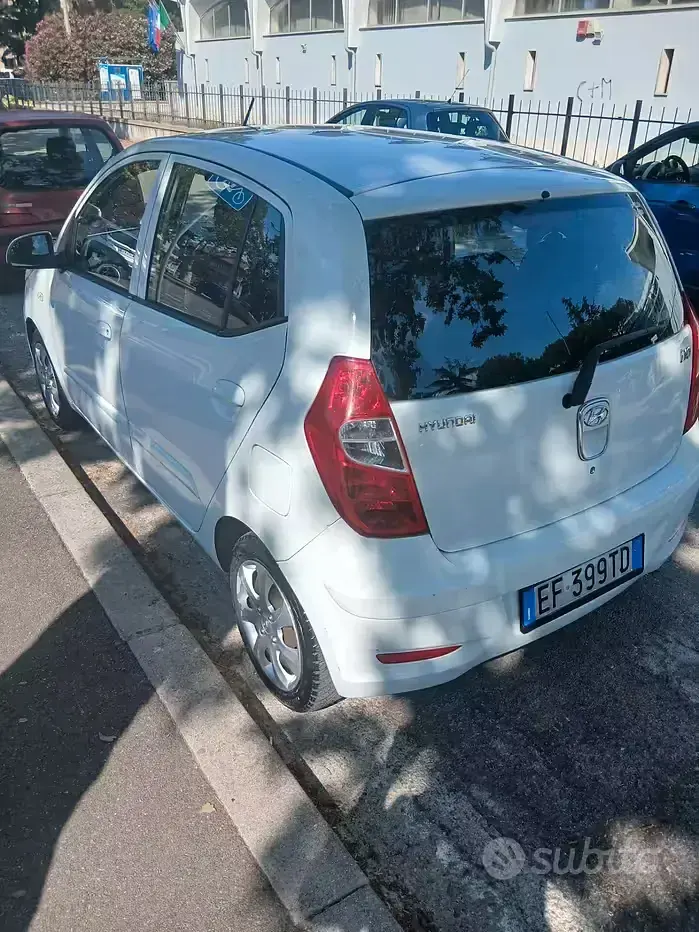 Usata Hyundai i10 69 CV (50 kW) 2012 Bianco Utilitaria
