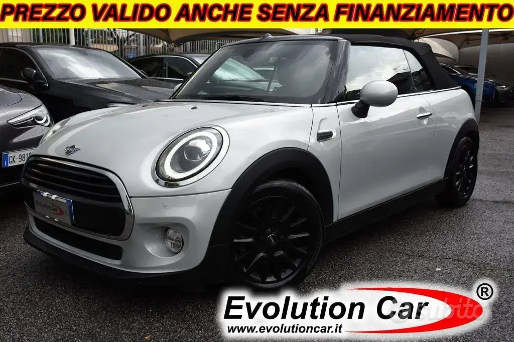 Usata Mini Cooper Cabriolet 136 CV (100 kW) 2018 Cabrio