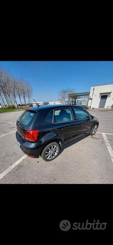 Usata VW Polo Comfortline 90 CV (66 kW) 2016 Nero Berlina