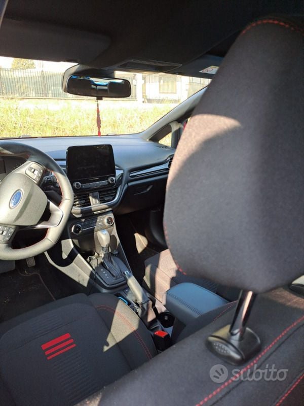 Usata Ford Fiesta ST-Line 125 CV (91 kW) 2022 Rosso Utilitaria