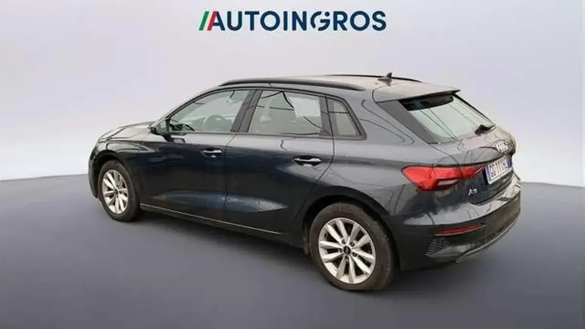 Usata Audi A3 Business 110 CV (80 kW) 2021 Grigio Berlina