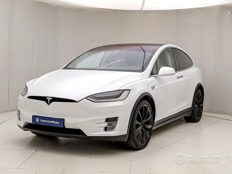 Usata Tesla Model X Long Range AWD 397 kW (541 CV) 2019 Bianco SUV