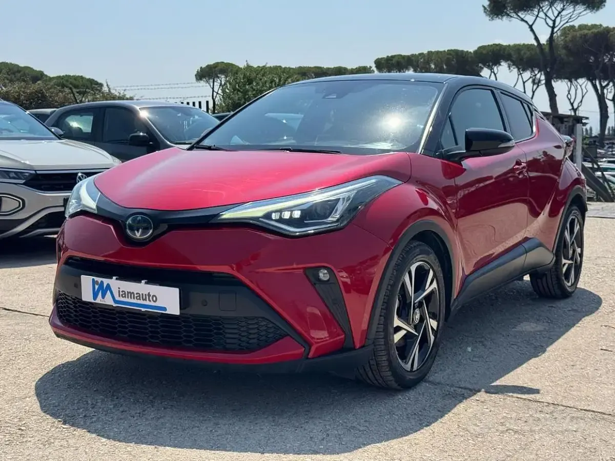 Usata Toyota C-HR Trend 122 CV (89 kW) 2022 Rosso SUV