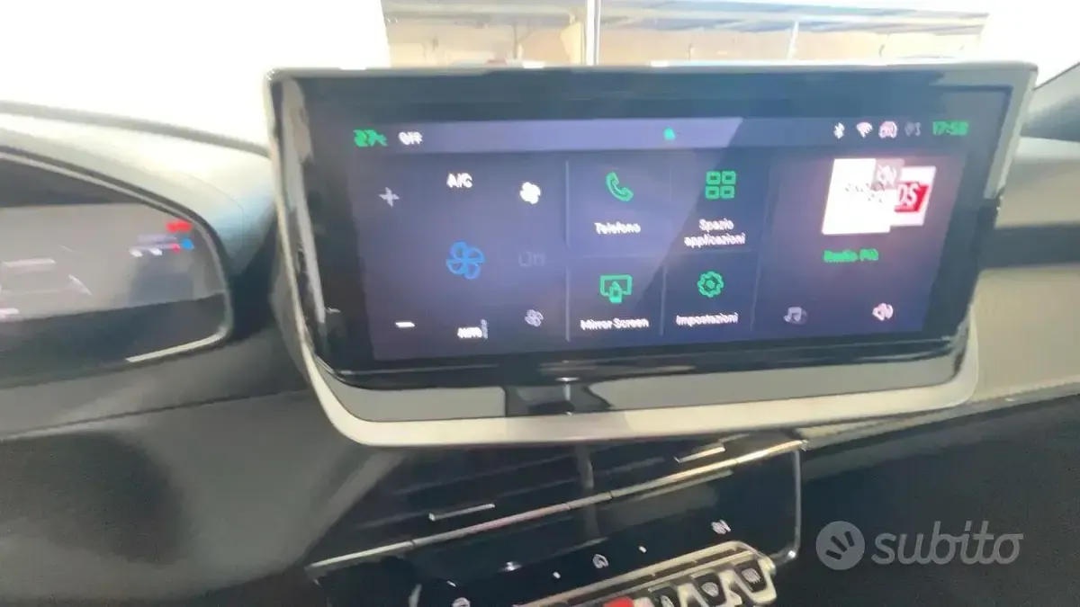Usata Peugeot 2008 Style 131 CV (96 kW) 2025 Bianco SUV